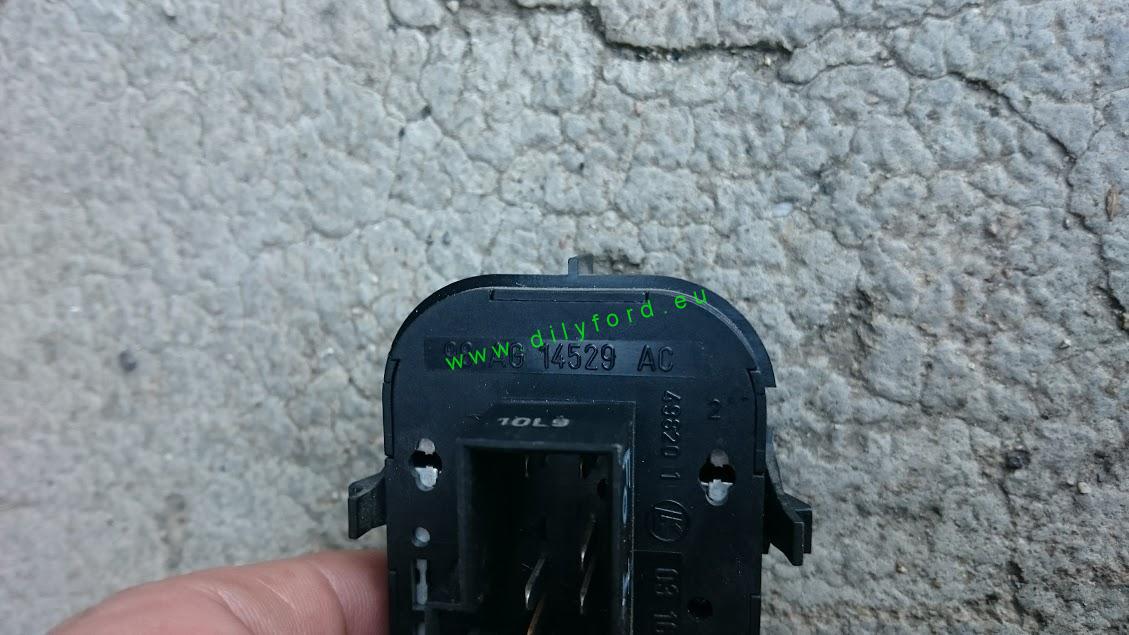 LP tlačítka 2x el. oken Focus I 98-01