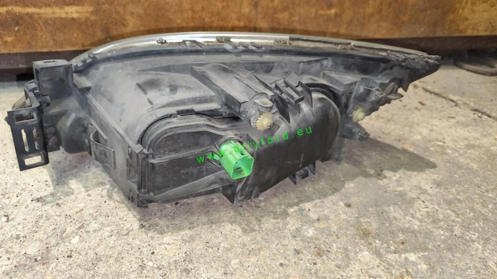 PP světlo Mondeo Mk3 (01-07)