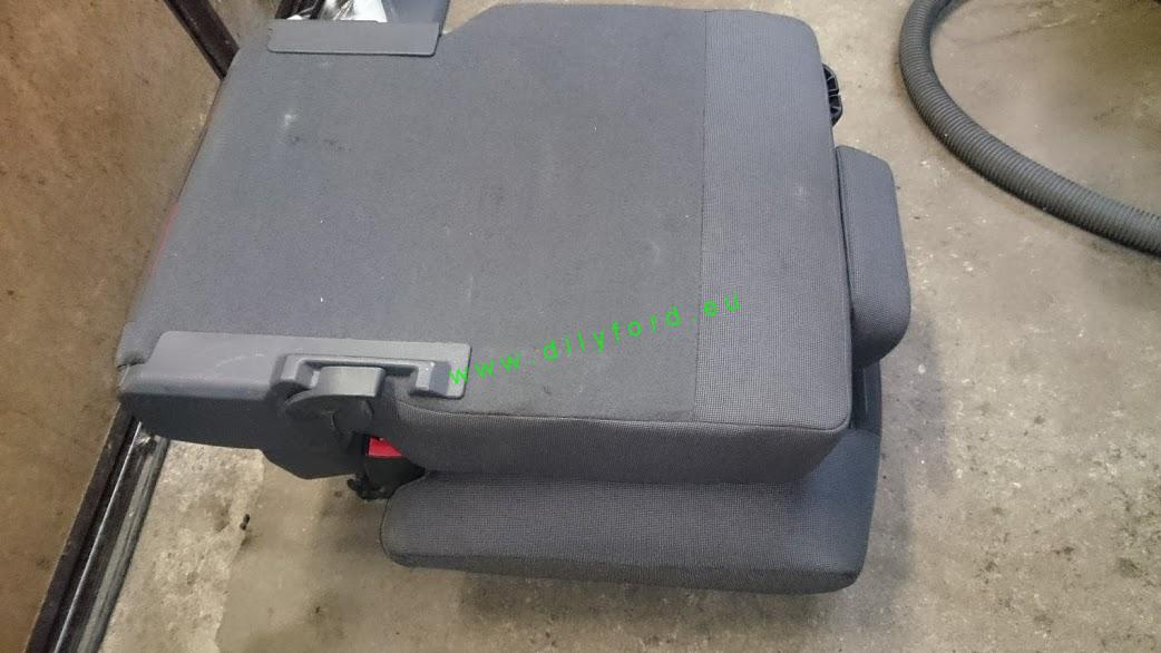 sedačka LZ C-Max 2009