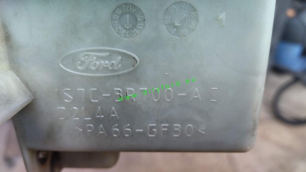 servo nádobka Mondeo MkIII 1.8i