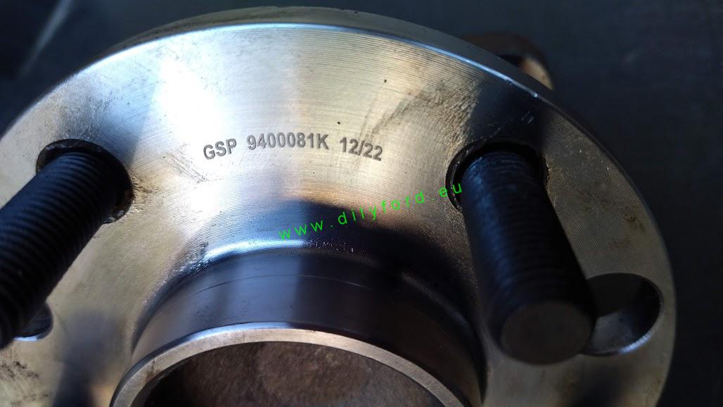 zadní náboj Mondeo III zánovní