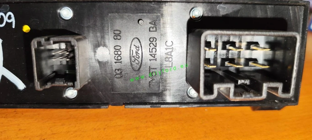 LP tlačítka 2x el. oken Focus II