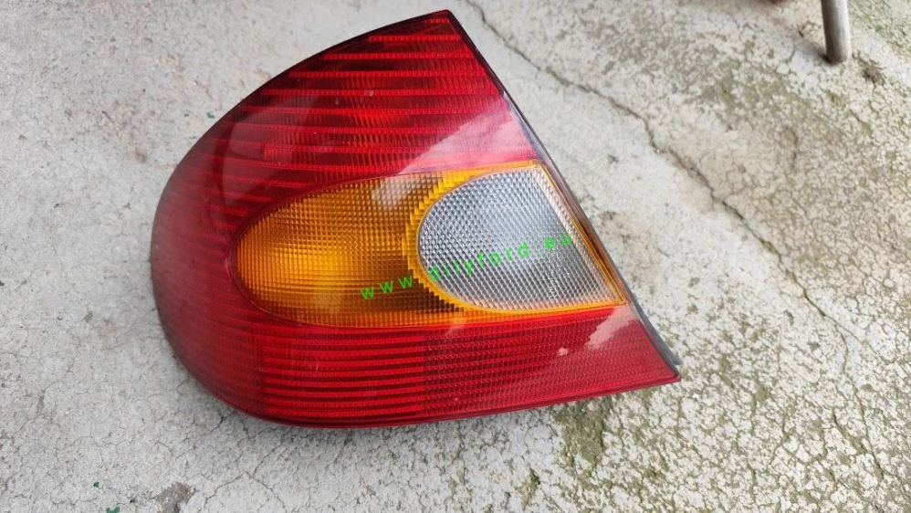 světlo LZ Mondeo II 5D 