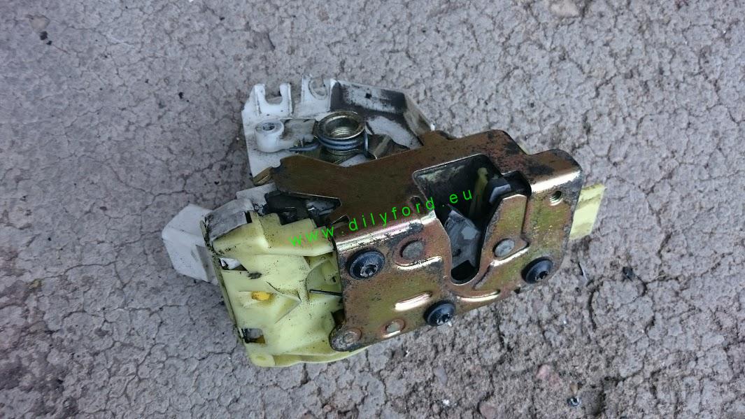 zámek + centrál PP Focus MkI