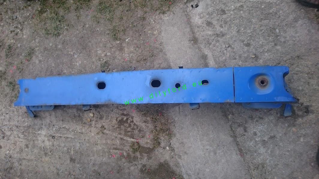 výztuha přední Focus I