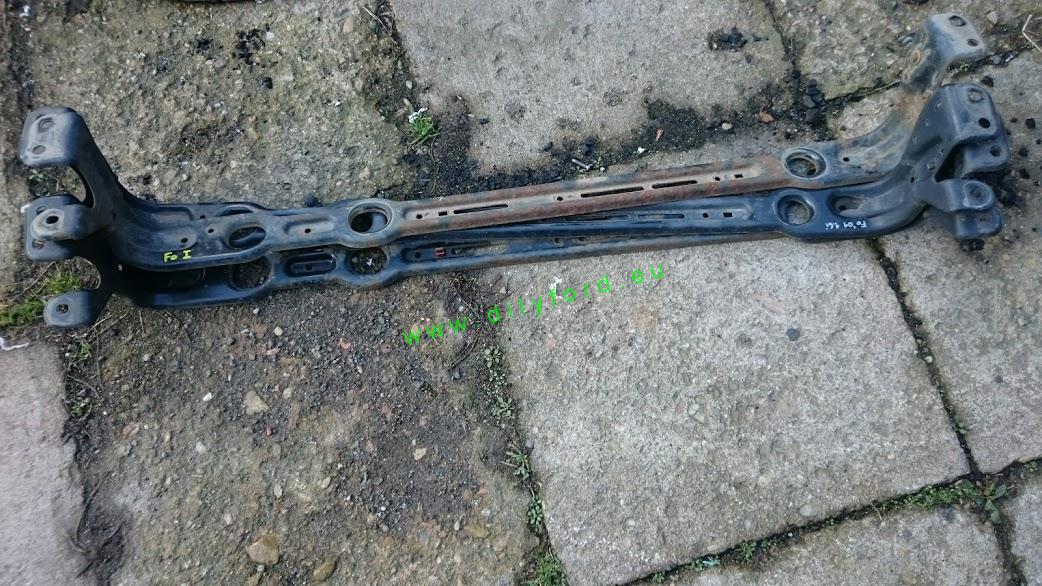 držák chladiče Focus I 98-01