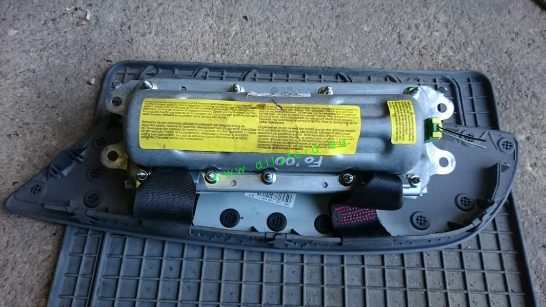 airbag spolujezdce Focus I 