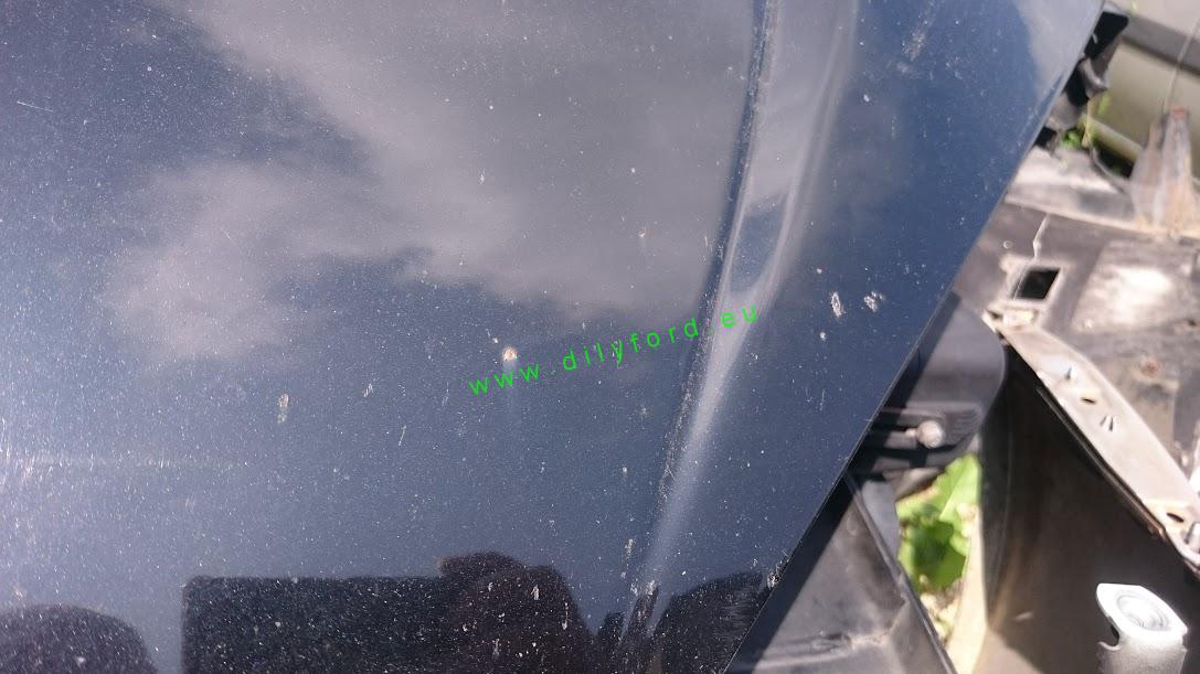 kapota Focus I černá met.