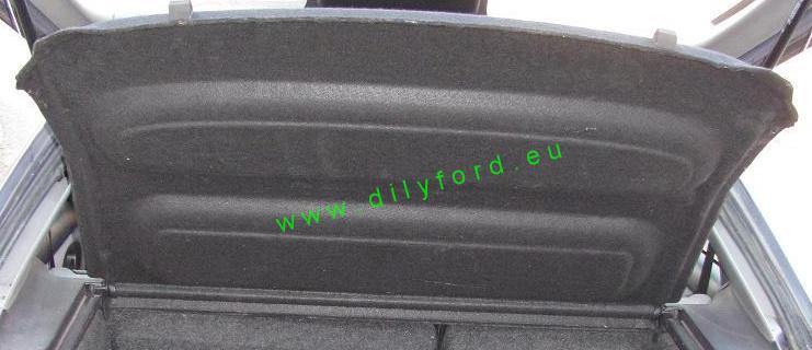 plato kufru Mondeo Mk II 5D