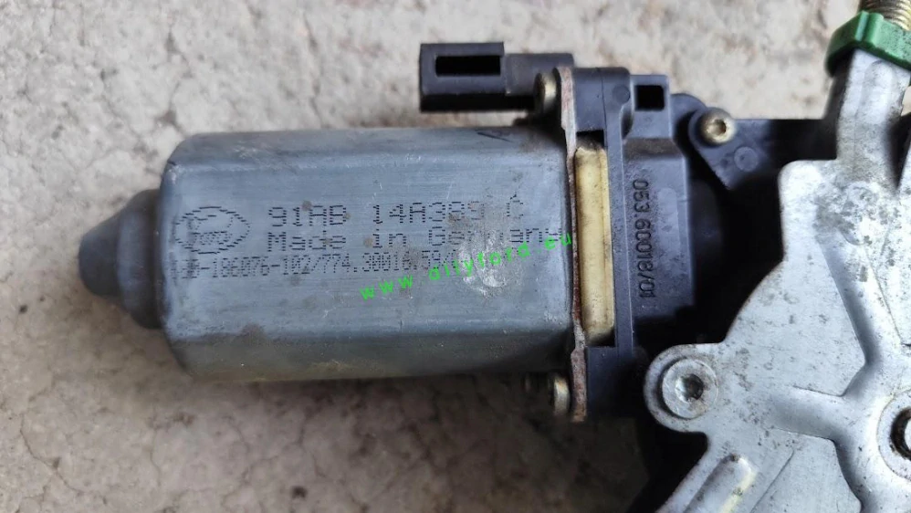 el. stahovačka LP okna Escort 5D