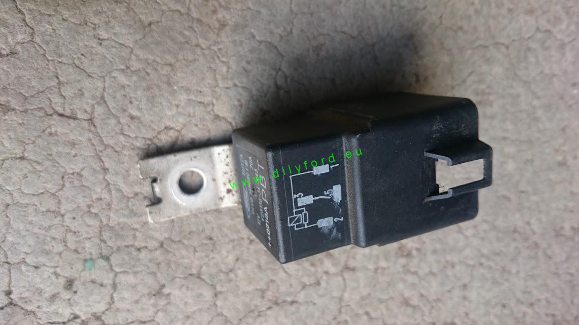 relé 94VG14N089F1B Mondeo III