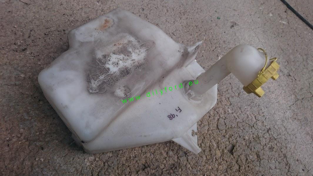 nádobka ostřikovačů Fiesta IV