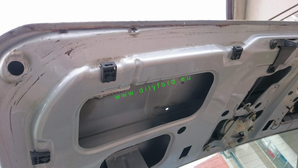 5. dveře Escort kombi 91-99