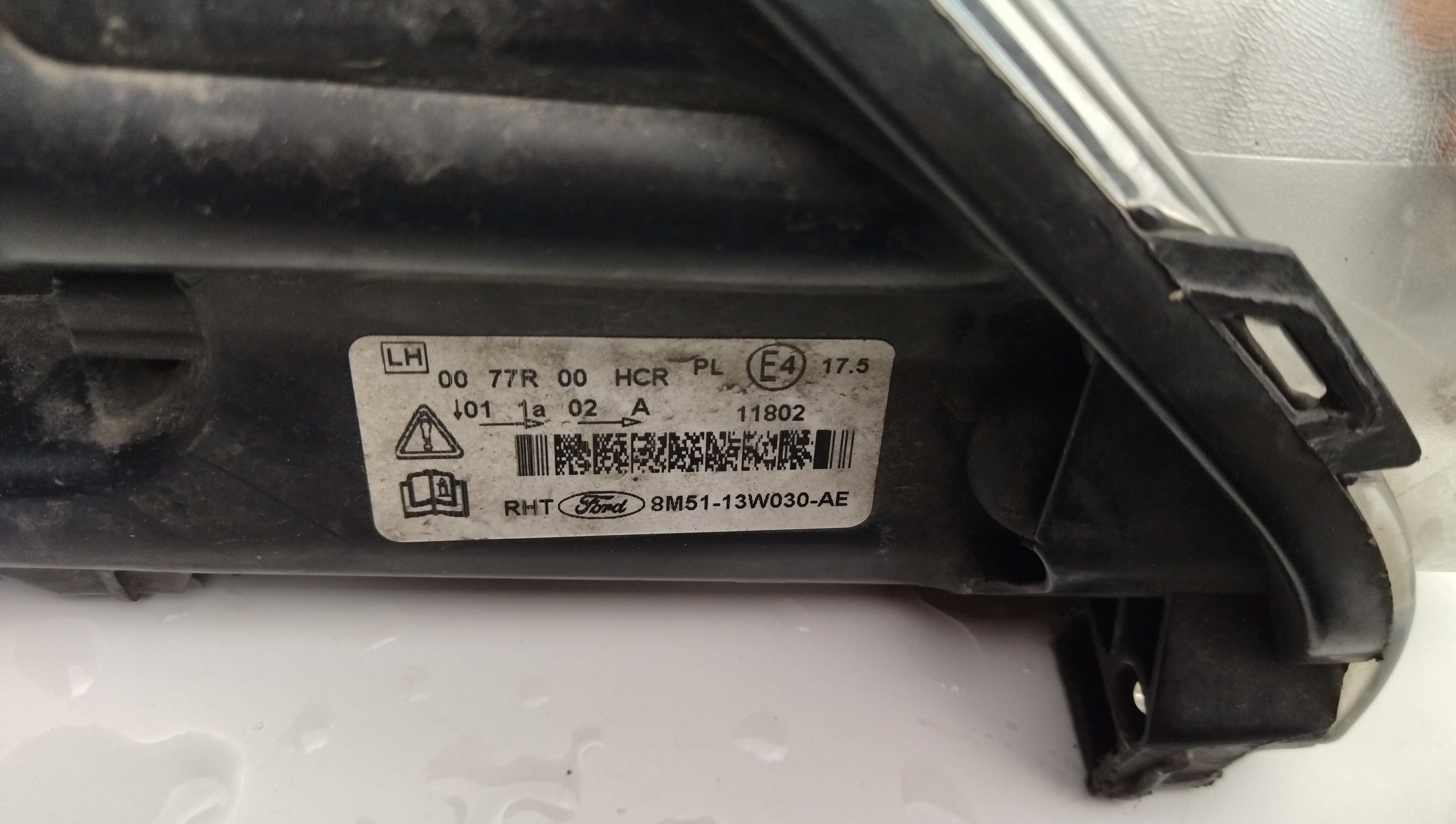 levé přední světlo Focus II 2008-2011