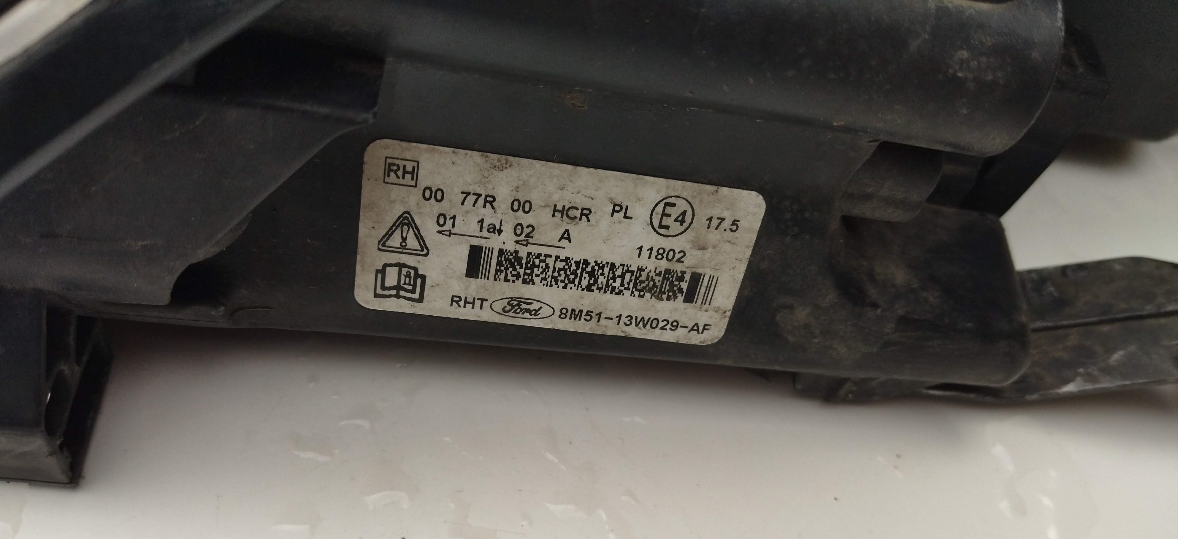 pravé přední světlo Focus II 2008-2011