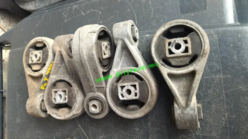 silentblok převodovky Focus I spodní