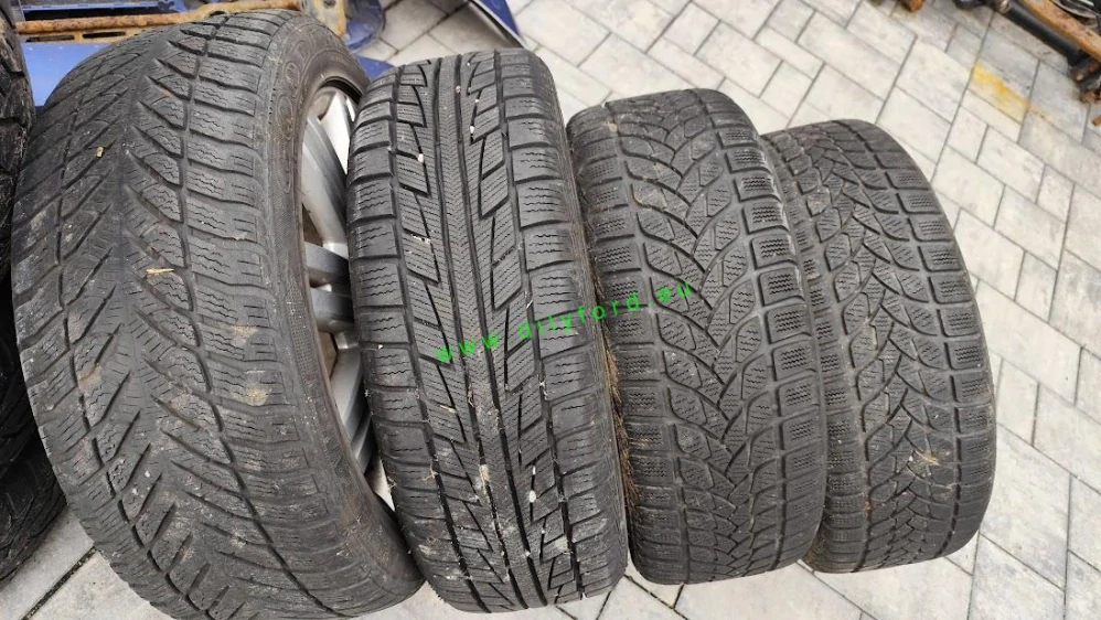 17" Alu Ford 5x108 ET52,5 205/50