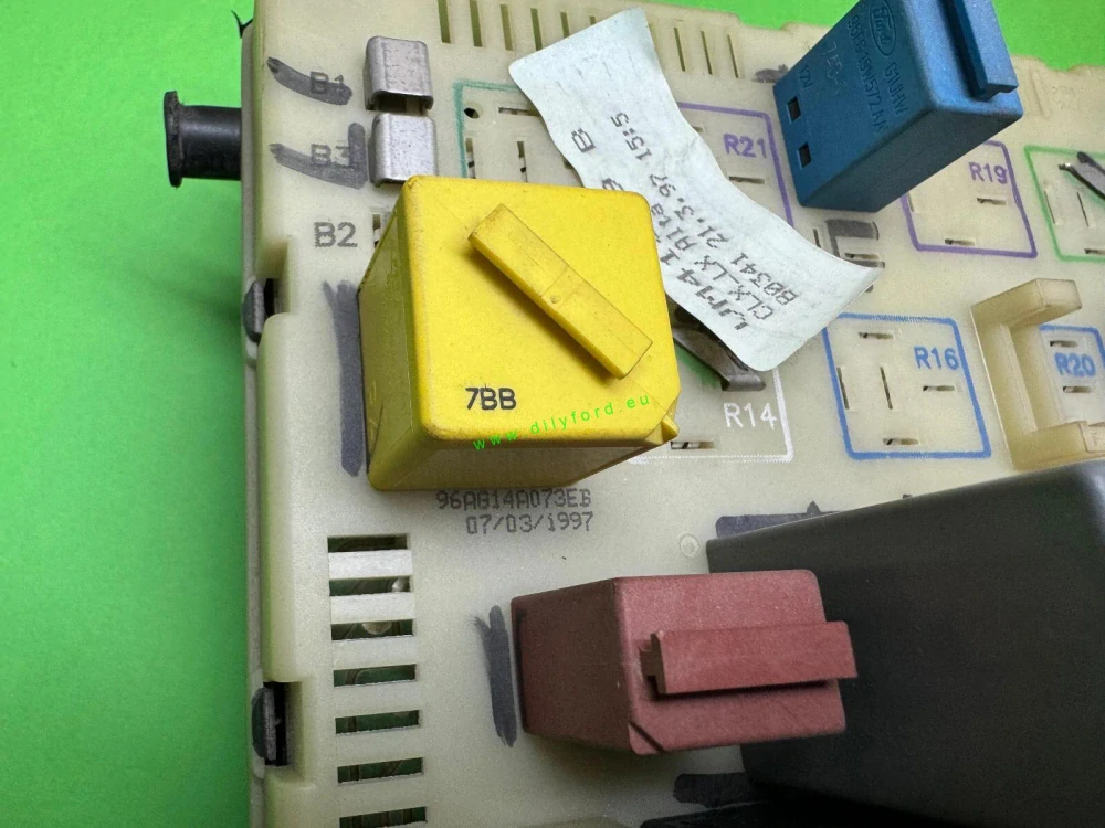 pojistkovka 96AG14A073EB