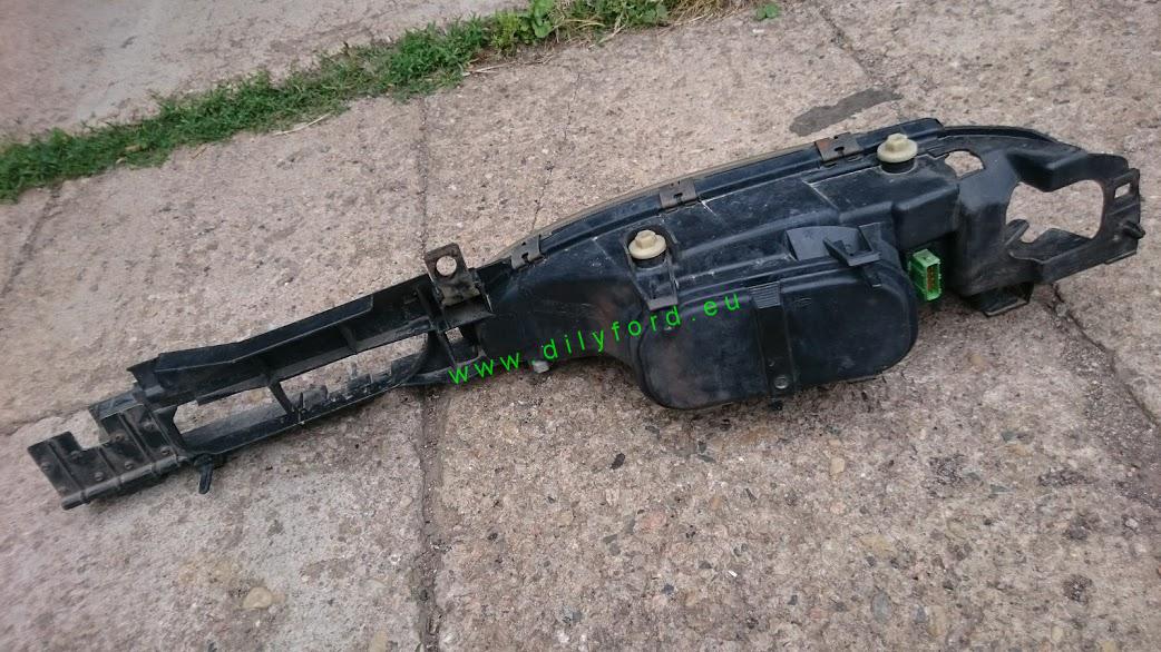 P přední světlo Mondeo I 93-95