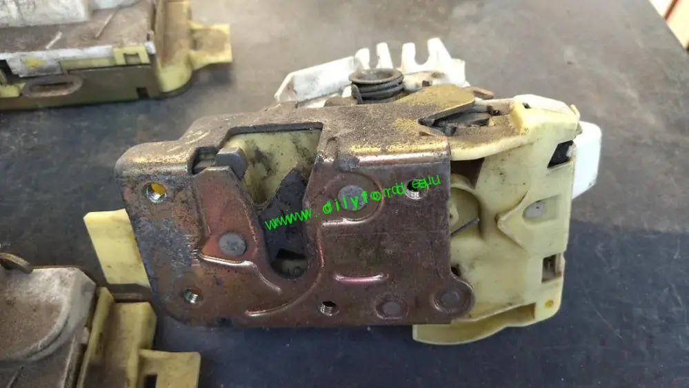 zámek + centrál LP Mondeo 96- 5pin