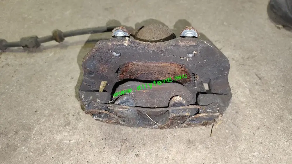 brzdový třmen L přední Focus / C-Max 07-10