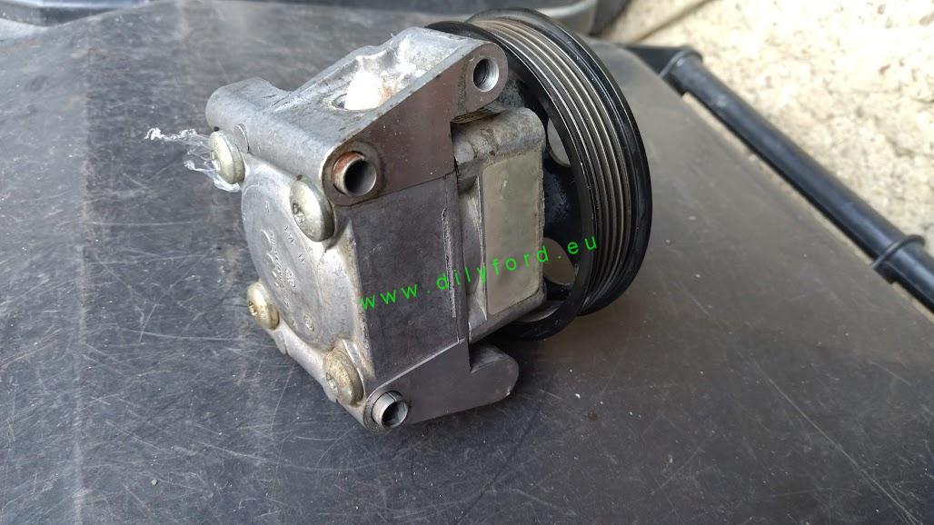 servo čerpadlo Focus MkI benzin 2002-2004