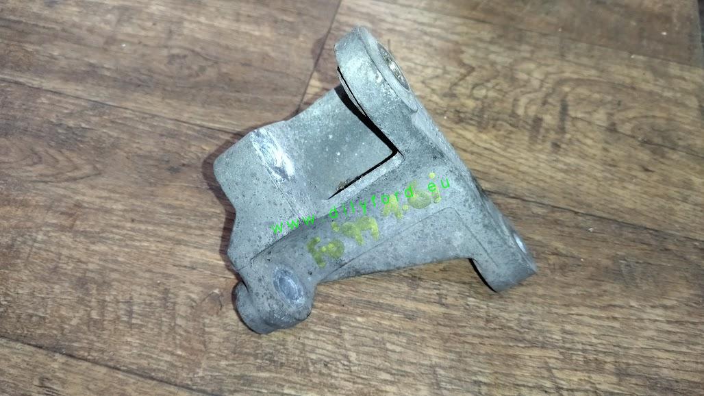 držák převodovky Focus I spodní