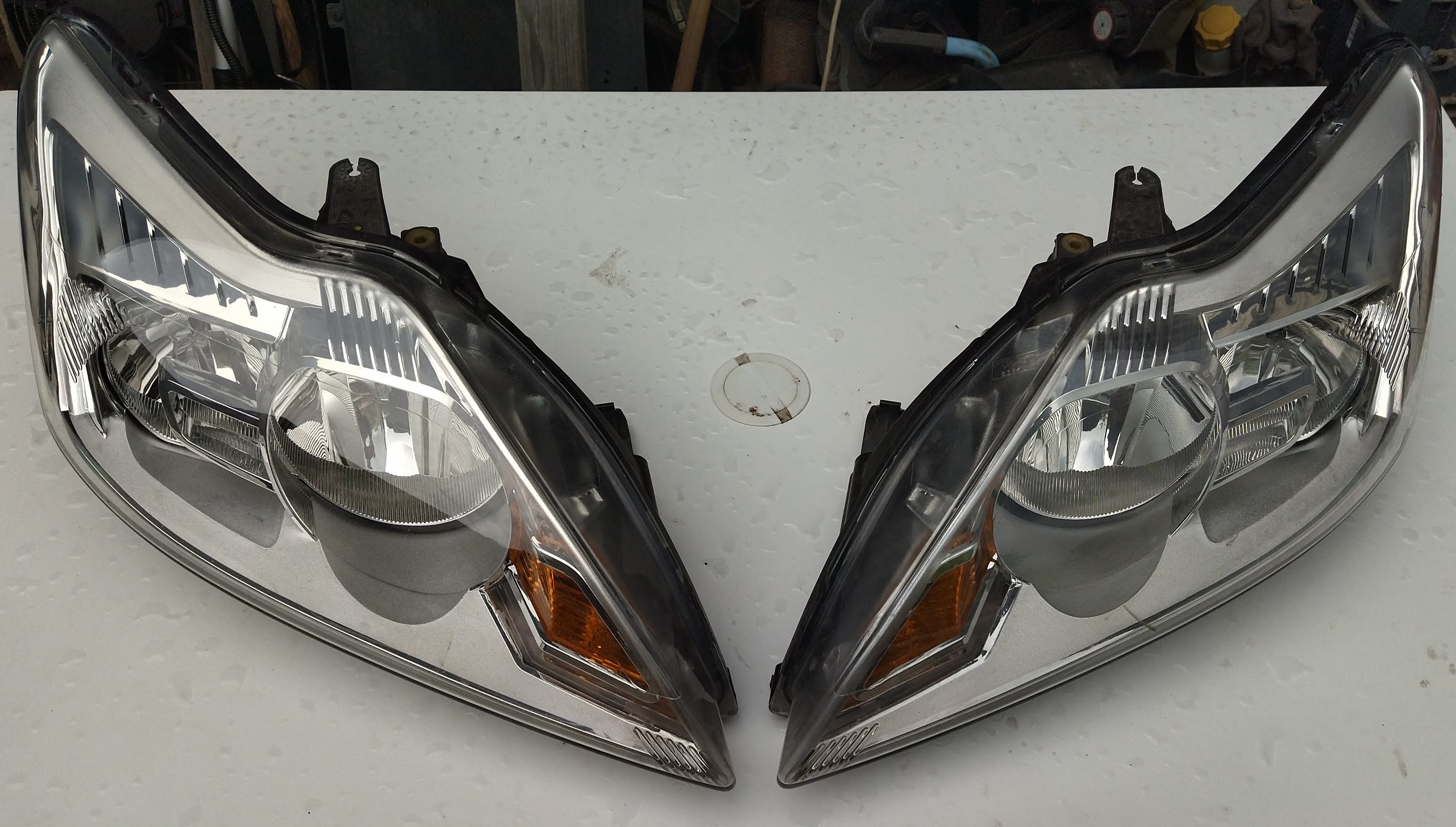 pravé přední světlo Focus II 2008-2011