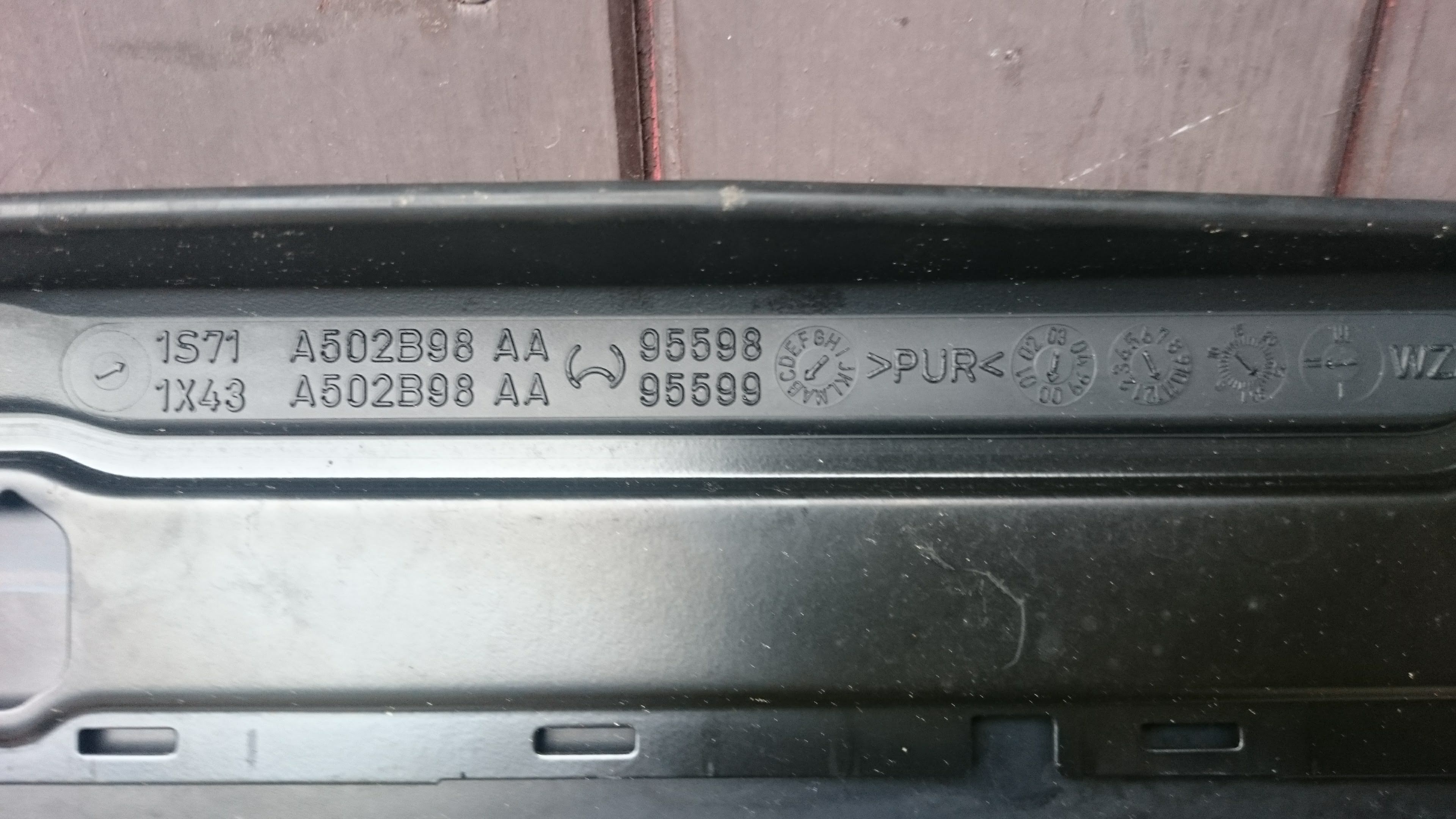 sklo střešní Mondeo III 