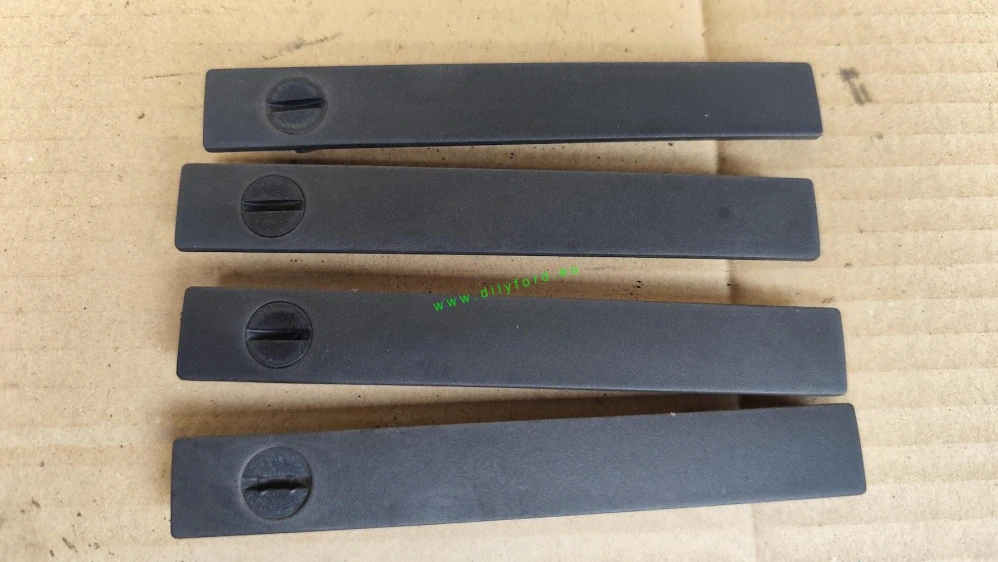 krytka střešní lišty Focus II 1339647