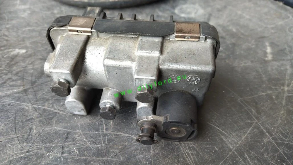 turbo regulátor TDCI 6NW008412