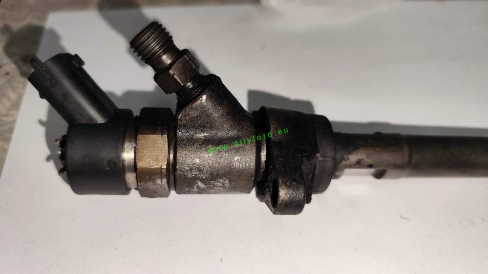 vstřikovací tryska CR Bosch 1.6 TDCI/HDI 80kW