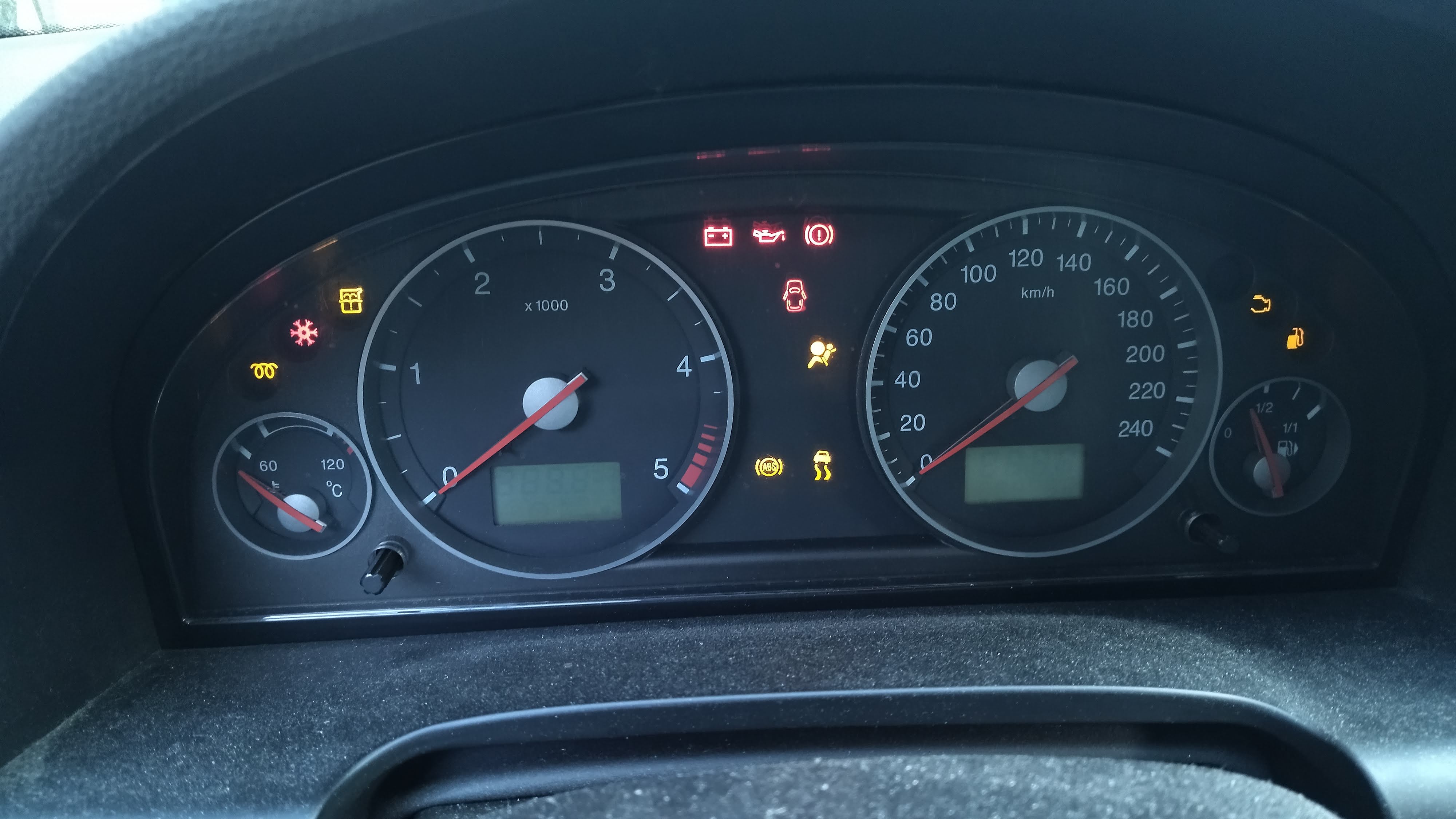 přístrojovka Mondeo III TDCI s PP 2005