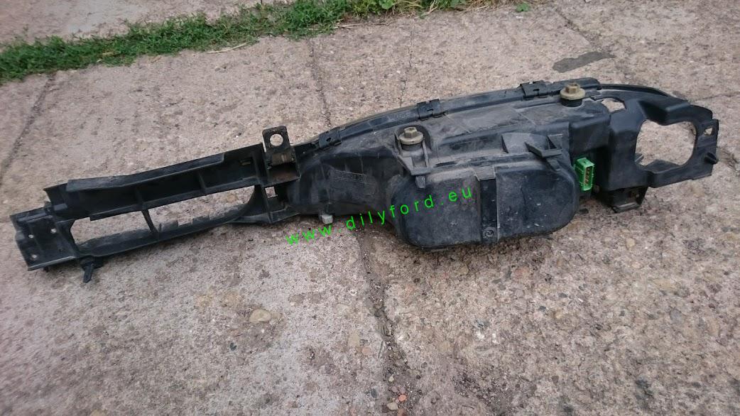 P přední světlo Mondeo I 93-95