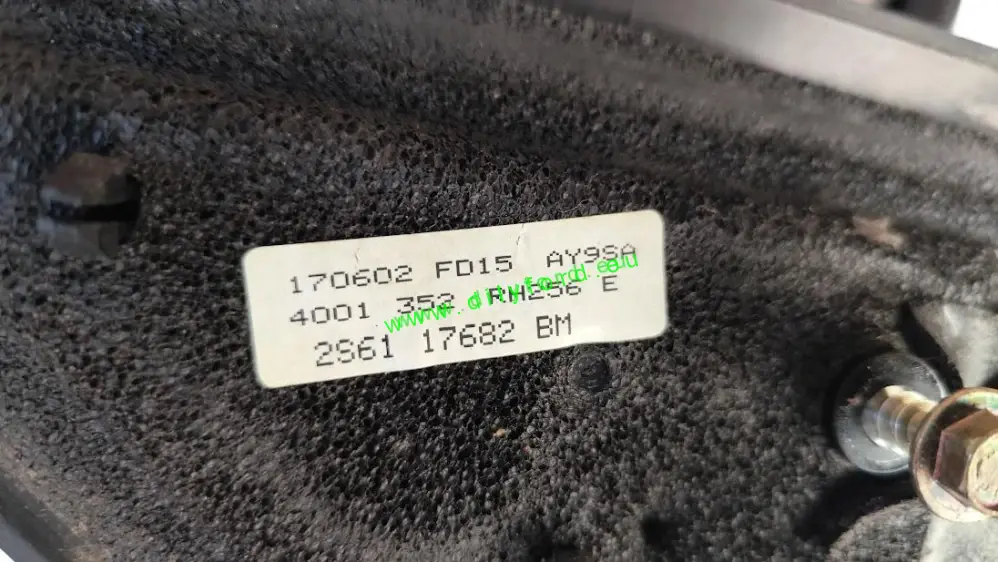 zrcátko P el. Fiesta V 2002