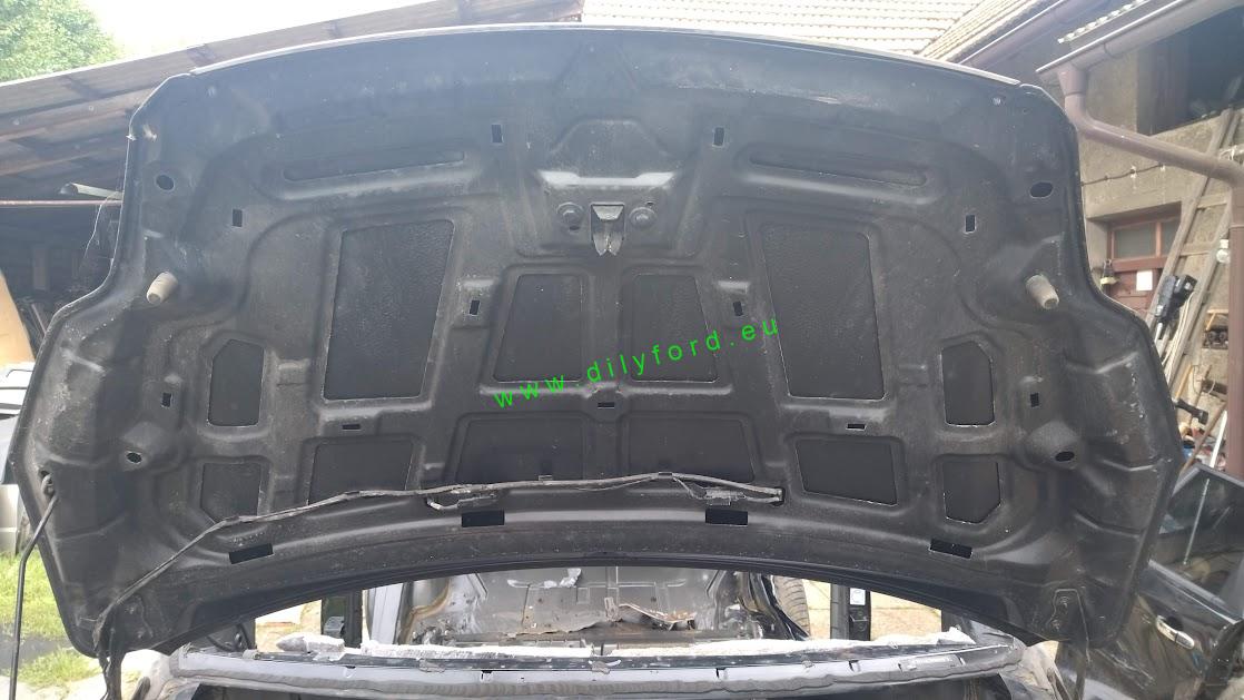 kapota černá Focus II FL 2008-2011