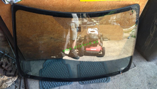 sklo čelní vyhřívané Focus II 04-11