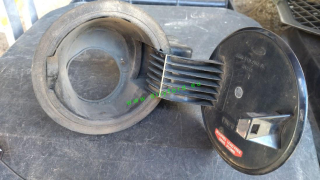 dvířka nádrže Mondeo 93-00